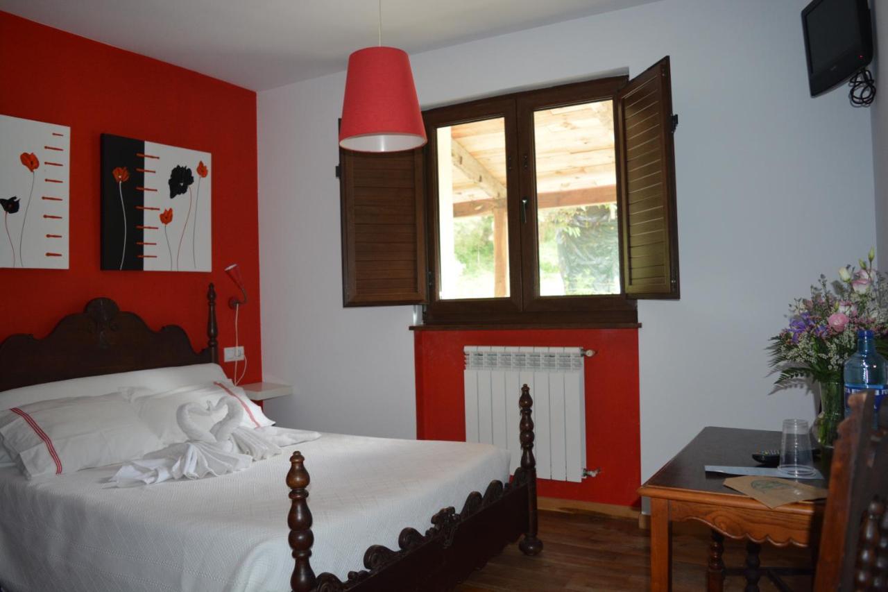 El Calero Guest House Oviedo Exterior photo