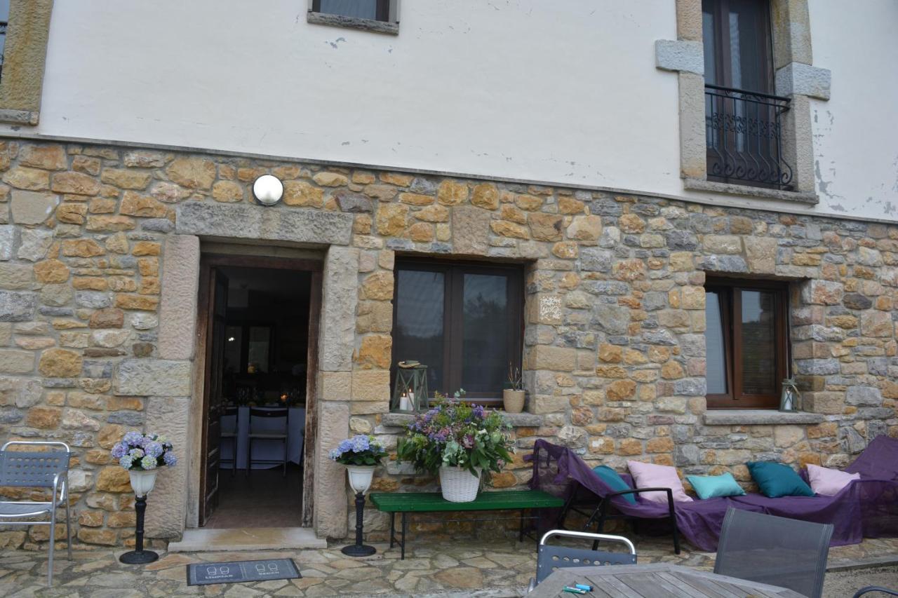 El Calero Guest House Oviedo Exterior photo